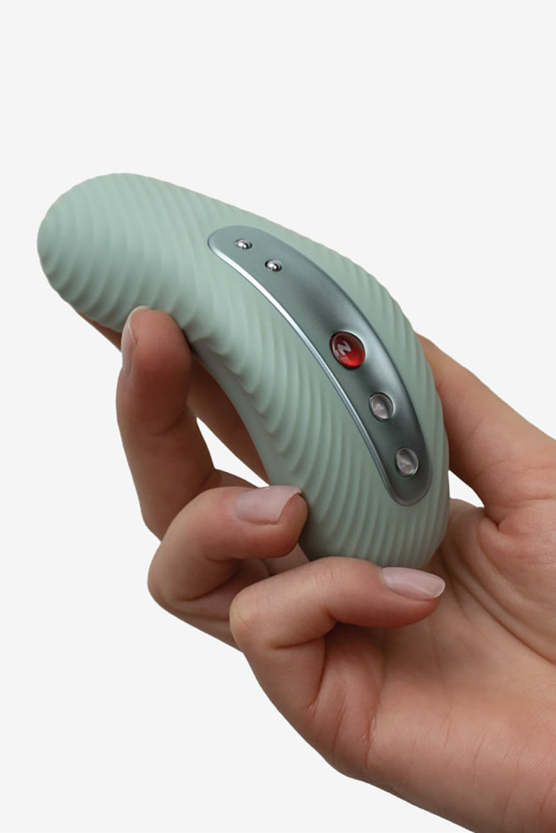 Laya III Vibrating Massager, Curved Vibrator - AlicePrin.com
